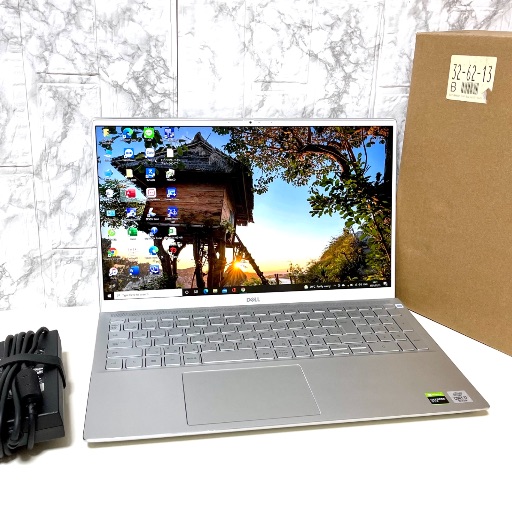 富士通ノートパソコンCorei7 SSD高速メモリ8GB Windows11 オフィス2024