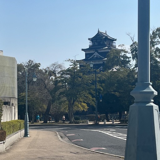 じん